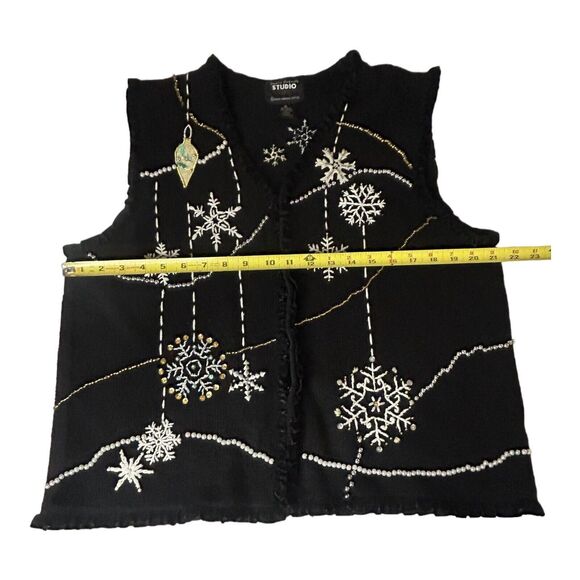 Design Originals Studio Joy Christmas Sweater Vest Holiday Black Snowflakes XL - Picture 3 of 12
